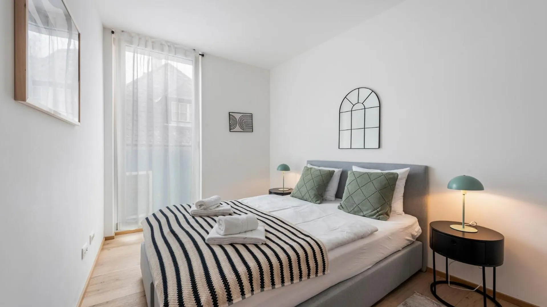 Апарт-отель Hills Residences Вена